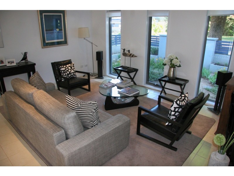 10 Kilfinan Crescent, Bright VIC 3741