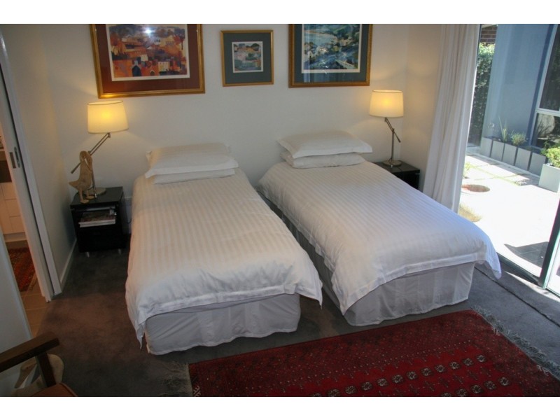 10 Kilfinan Crescent, Bright VIC 3741