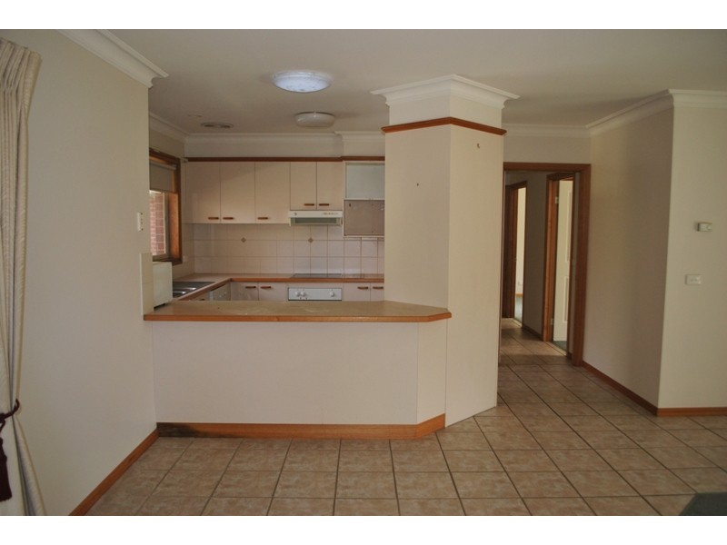 Unit 2, 11 Toorak Avenue, Bright VIC 3741
