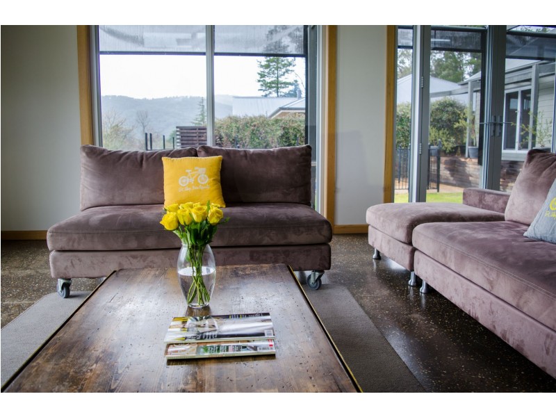 4 Leader Reef Drive, Bright VIC 3741