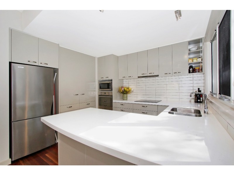 8B Station Street, Bright VIC 3741