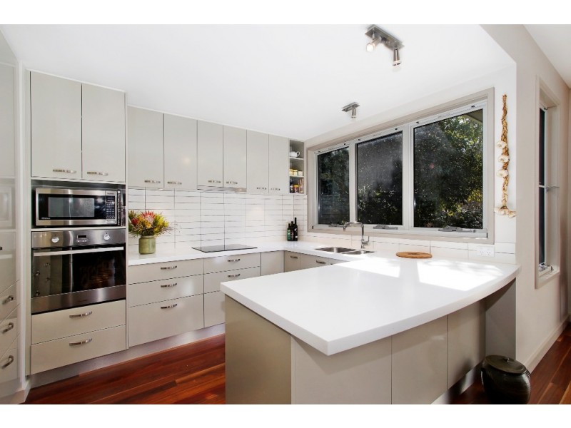 8B Station Street, Bright VIC 3741