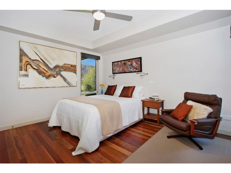 8B Station Street, Bright VIC 3741