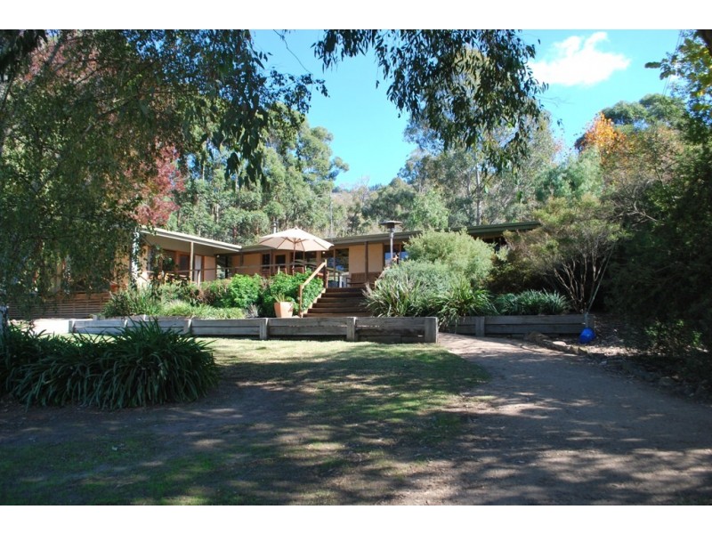 997 Carrolls Road, Rosewhite VIC 3737