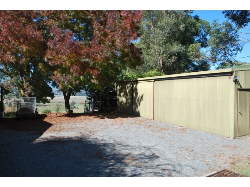 997 Carrolls Road, Rosewhite VIC 3737