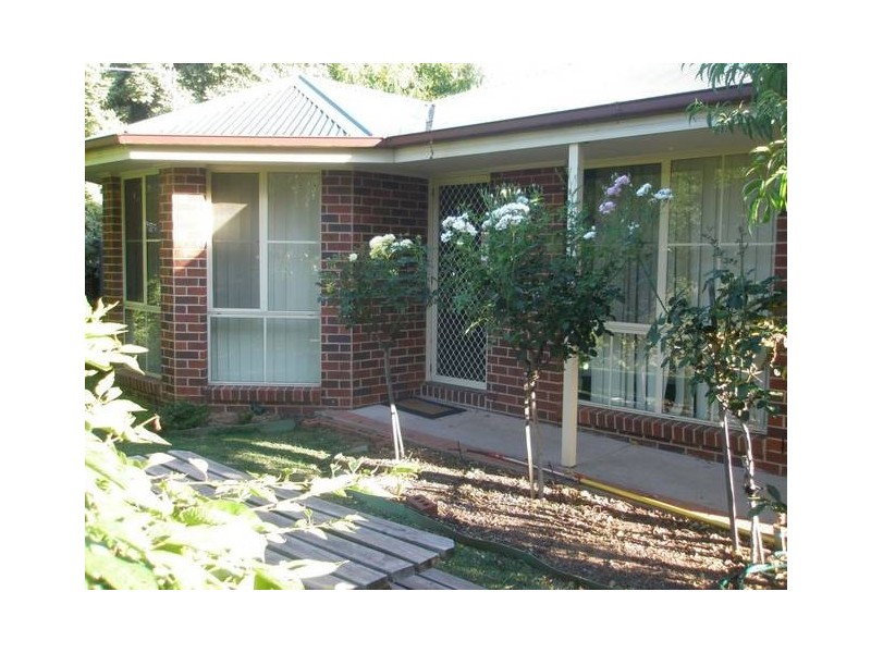 Unit 2/2 Wills Street, Bright VIC 3741