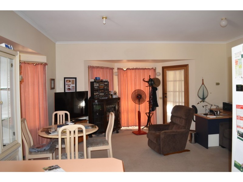 Unit 2 82 Delany Avenue, Bright VIC 3741