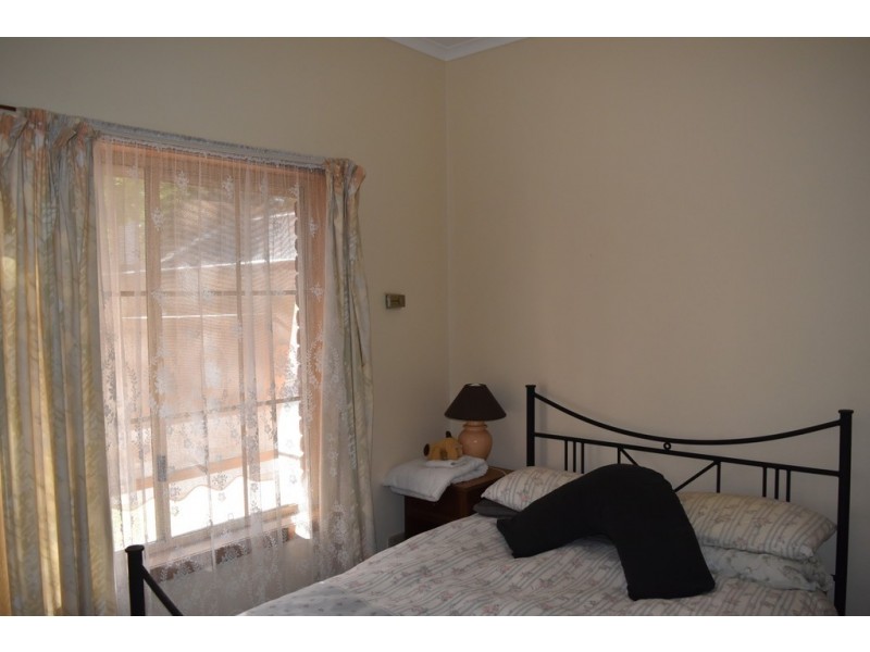 Unit 2 82 Delany Avenue, Bright VIC 3741