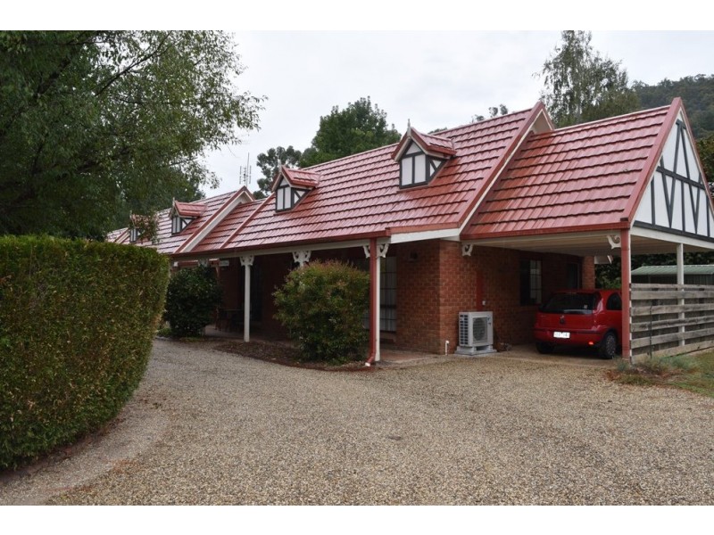 Unit 4/1-5 Racecourse Road, Bright VIC 3741