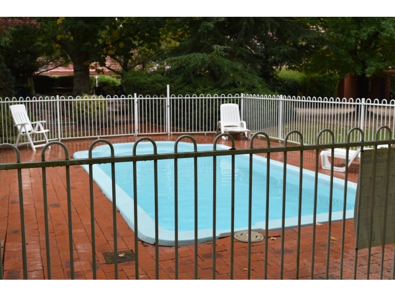 Unit 4/1-5 Racecourse Road, Bright VIC 3741