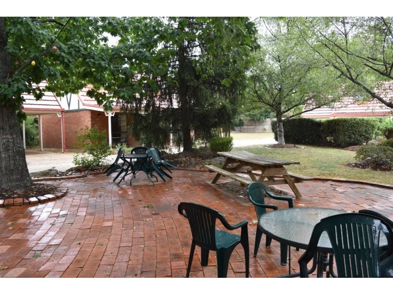 Unit 4/1-5 Racecourse Road, Bright VIC 3741