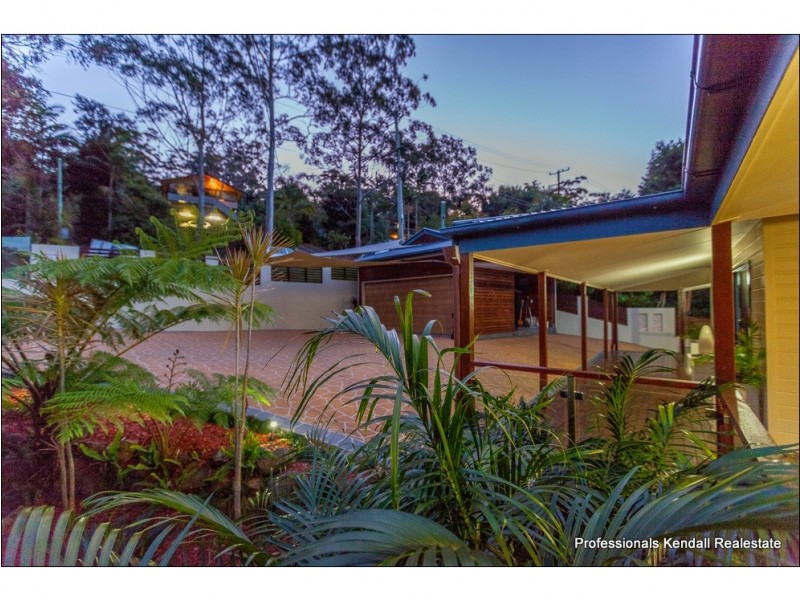 18 Long Road, Tamborine Mountain QLD 4272