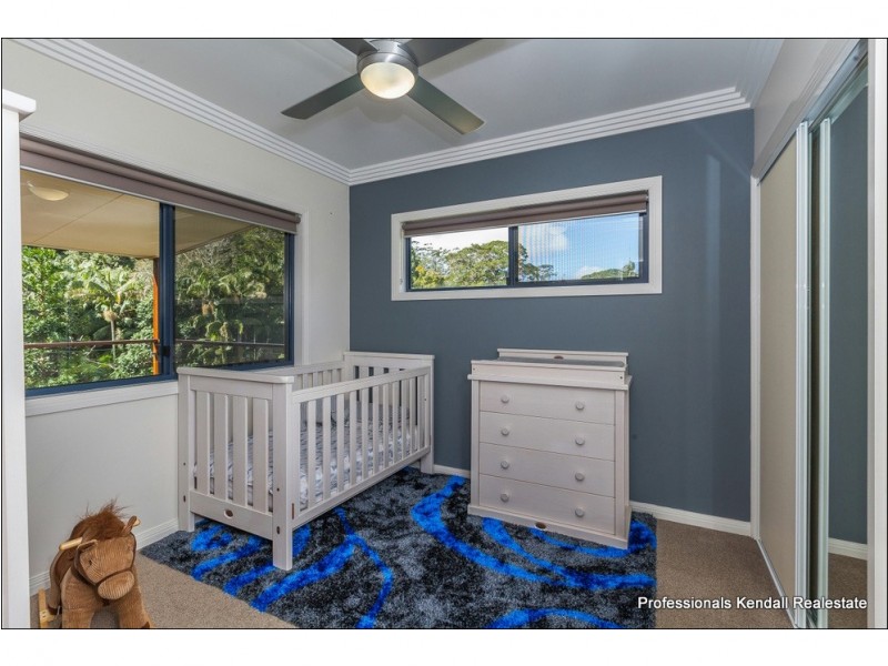 18 Long Road, Tamborine Mountain QLD 4272