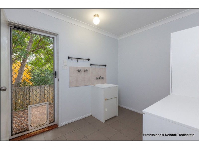 8-10 Lookout Parade, Tamborine Mountain QLD 4272