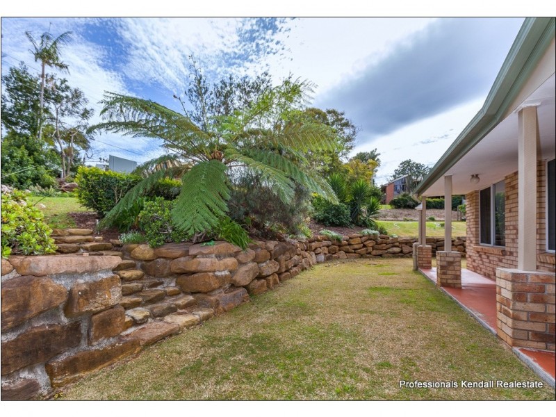 8-10 Lookout Parade, Tamborine Mountain QLD 4272