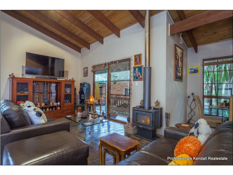 20 Forsythia Drive, Tamborine Mountain QLD 4272