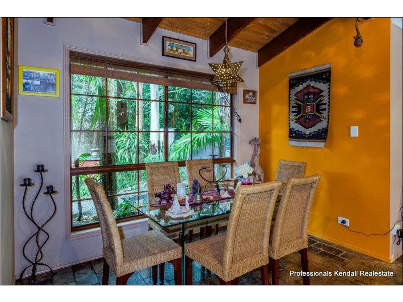 20 Forsythia Drive, Tamborine Mountain QLD 4272