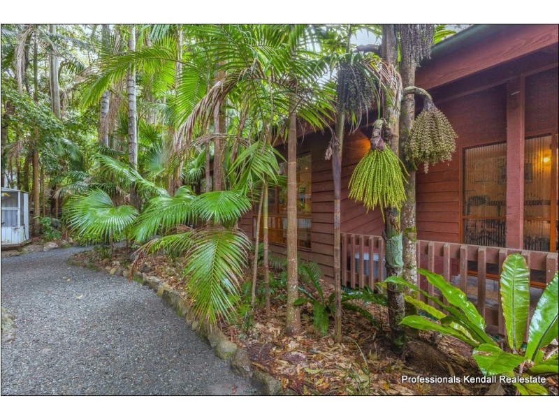 20 Forsythia Drive, Tamborine Mountain QLD 4272