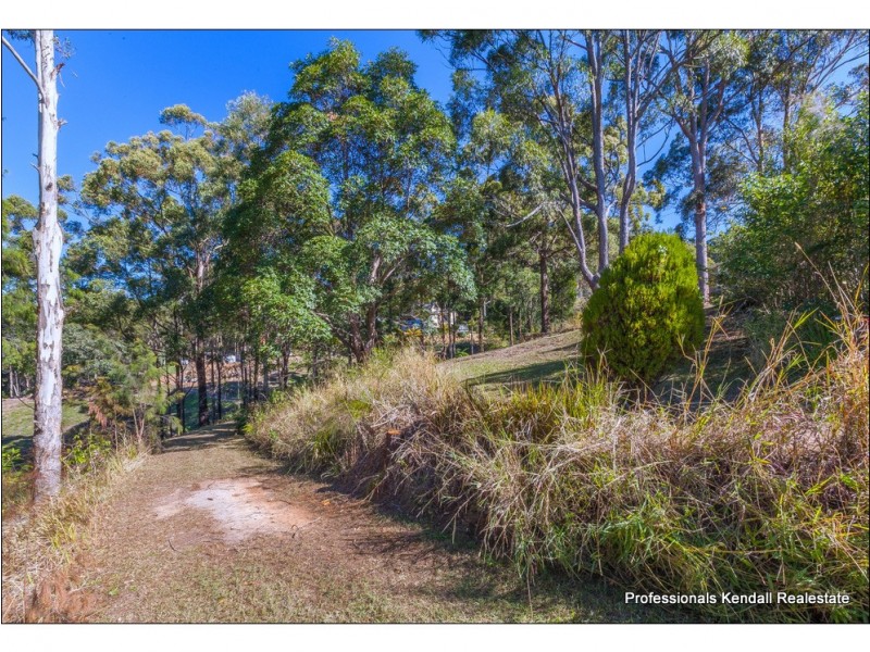 452 Henri Robert Drive, Tamborine Mountain QLD 4272