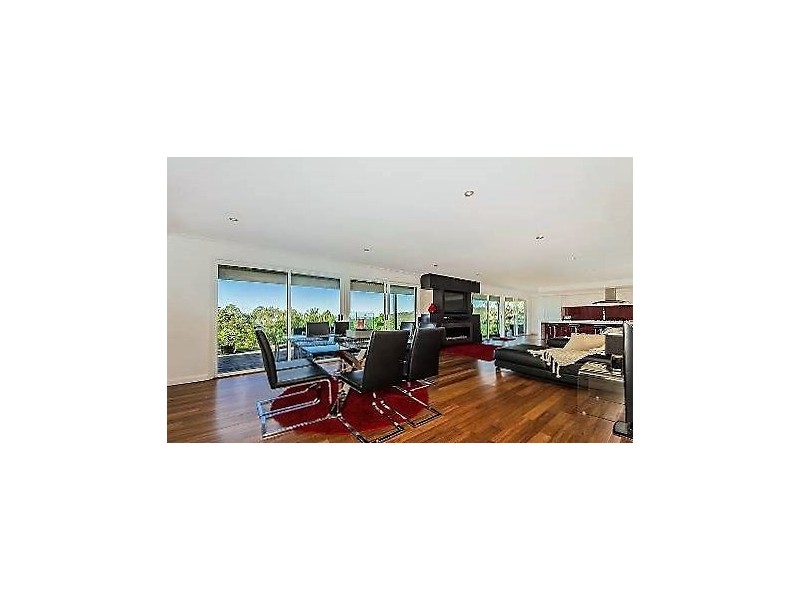 30 Justin Ave, Tamborine Mountain QLD 4272