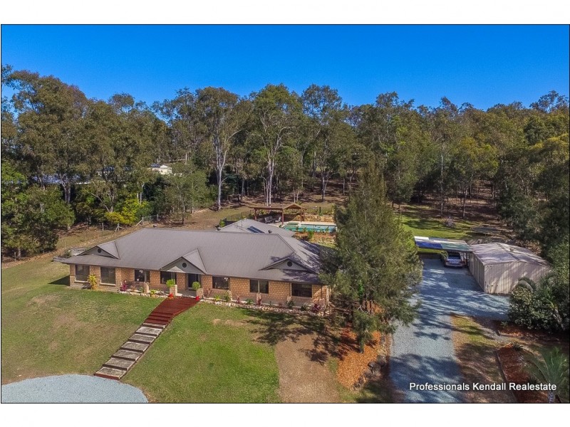 24 Racecourse Place, Tamborine QLD 4270