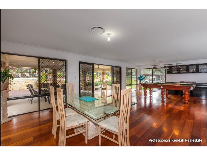 24 Racecourse Place, Tamborine QLD 4270