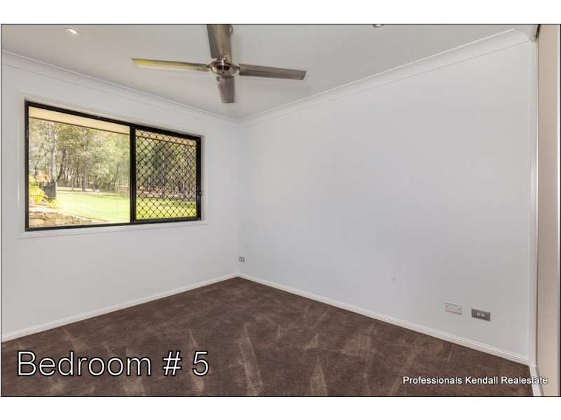 24 Racecourse Place, Tamborine QLD 4270