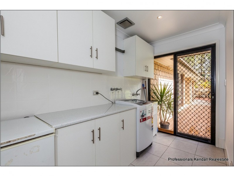 24 Racecourse Place, Tamborine QLD 4270