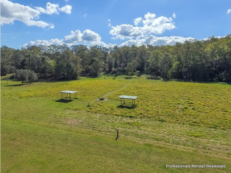 27 Memorial Drive, Upper Coomera QLD 4209