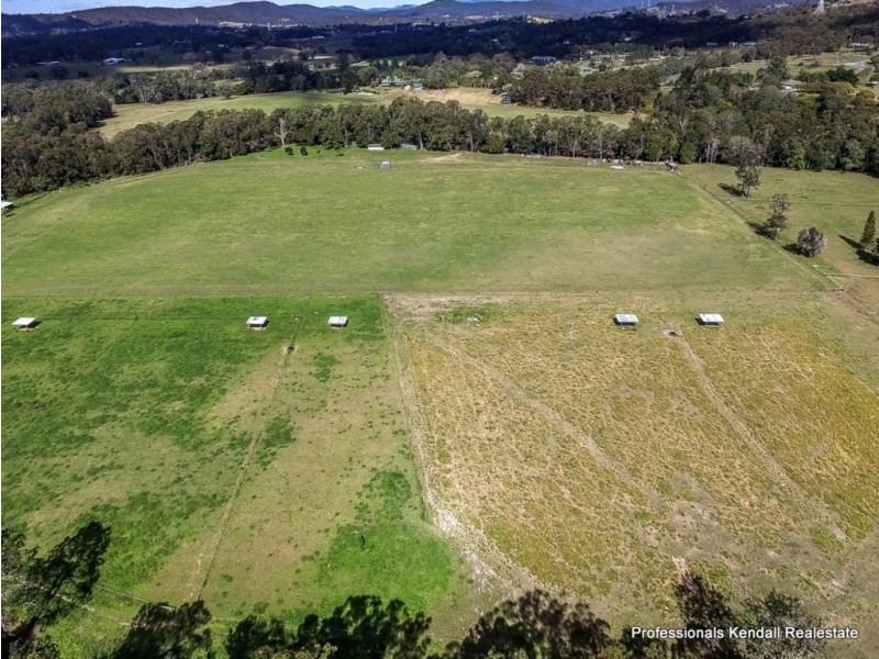 27 Memorial Drive, Upper Coomera QLD 4209