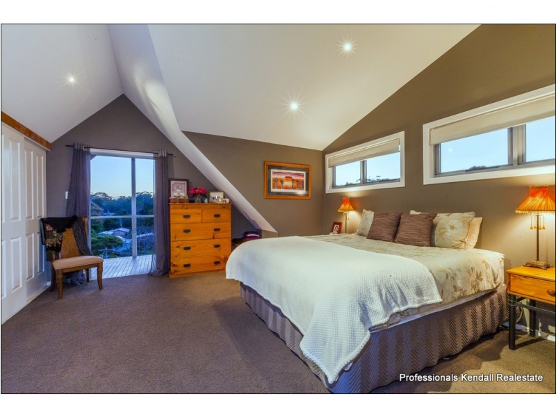 12 Meron Court, Tamborine Mountain QLD 4272