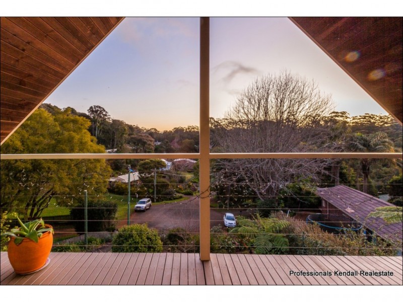 12 Meron Court, Tamborine Mountain QLD 4272