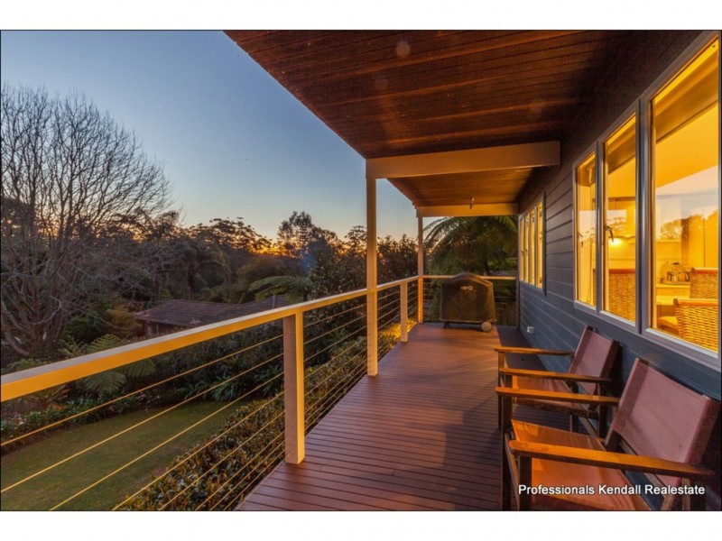 12 Meron Court, Tamborine Mountain QLD 4272