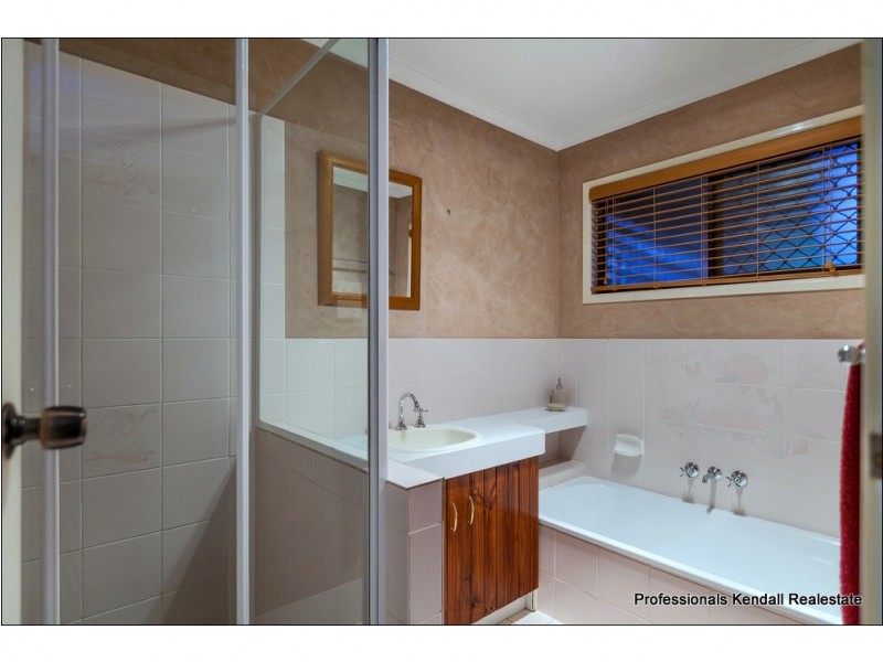 19 Licuala Drive, Tamborine Mountain QLD 4272