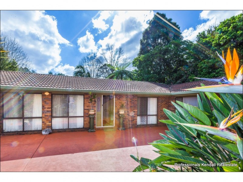 10 Winema Drive, Tamborine Mountain QLD 4272