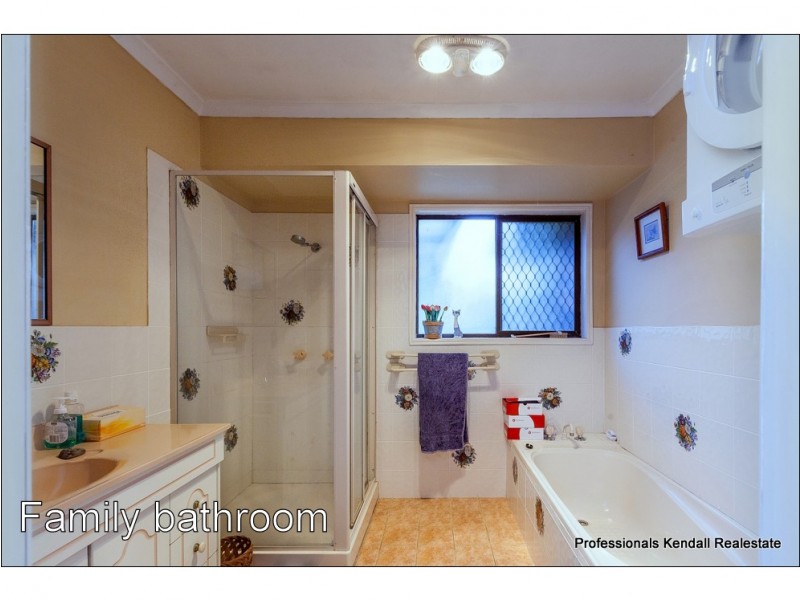 10 Winema Drive, Tamborine Mountain QLD 4272