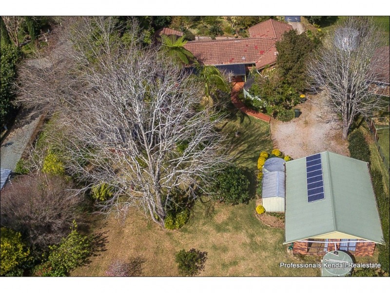 10 Winema Drive, Tamborine Mountain QLD 4272