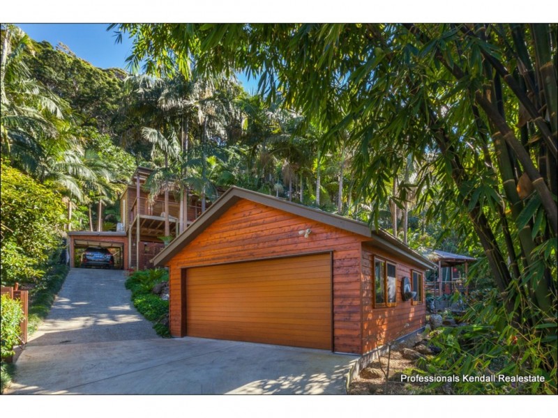 22 Carey Parade, Tamborine Mountain QLD 4272