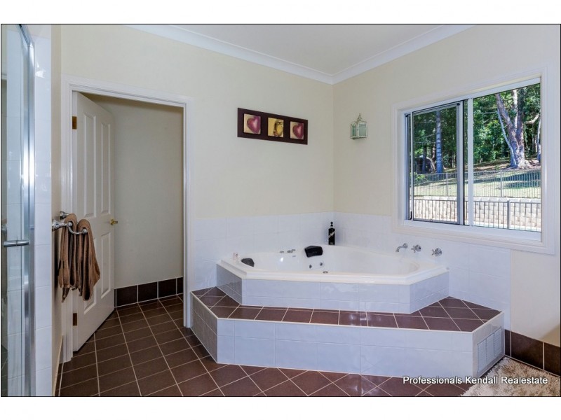 100 Limerick Drive, Witheren QLD 4275