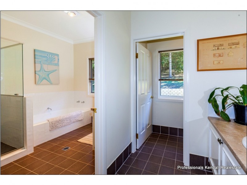 100 Limerick Drive, Witheren QLD 4275