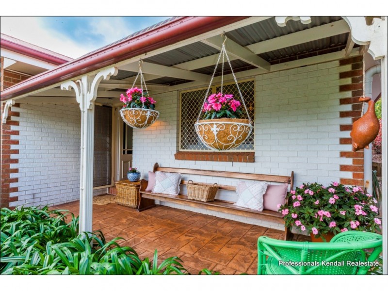 19 Griffith Street, Tamborine Mountain QLD 4272