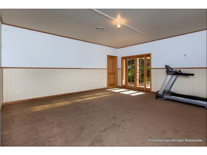 19 Griffith Street, Tamborine Mountain QLD 4272