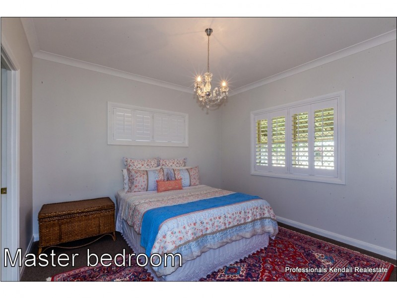 19 Griffith Street, Tamborine Mountain QLD 4272