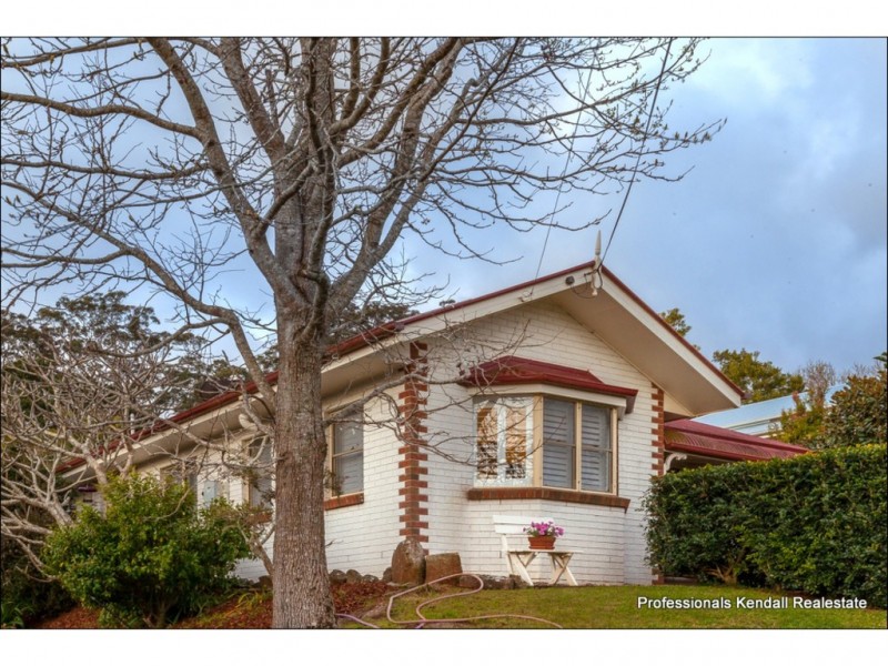 19 Griffith Street, Tamborine Mountain QLD 4272