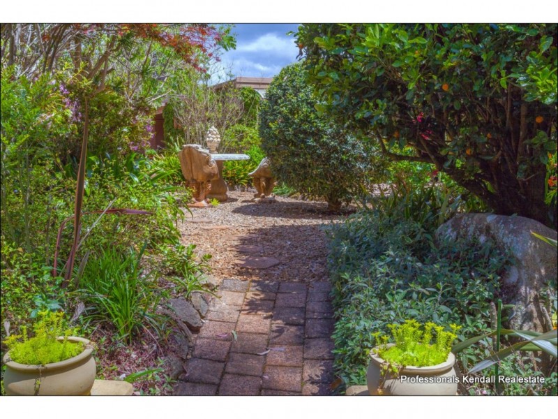 30 Cibola Drive, Tamborine Mountain QLD 4272