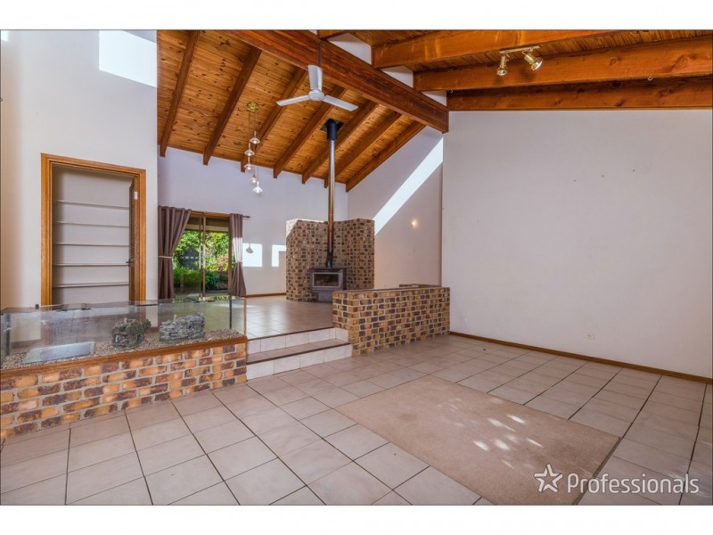 65 Guanaba Rd, Tamborine Mountain QLD 4272