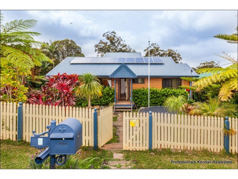 8 Saguaro Court, Tamborine Mountain QLD 4272