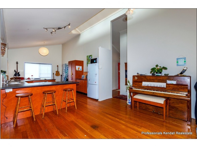 8 Saguaro Court, Tamborine Mountain QLD 4272