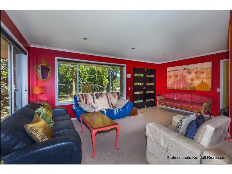 62 Magnetic Drive, Tamborine Mountain QLD 4272