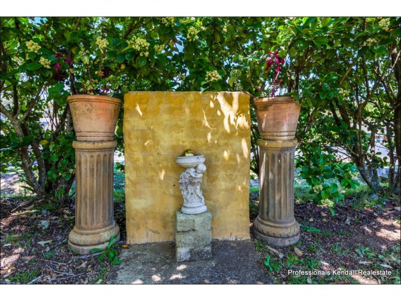 62 Magnetic Drive, Tamborine Mountain QLD 4272